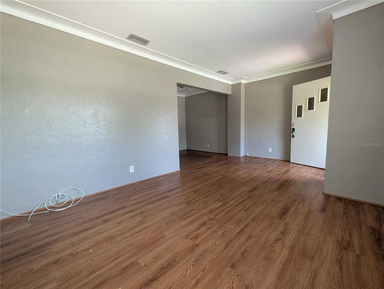 206 12th Ave N - Photo 5 of 22