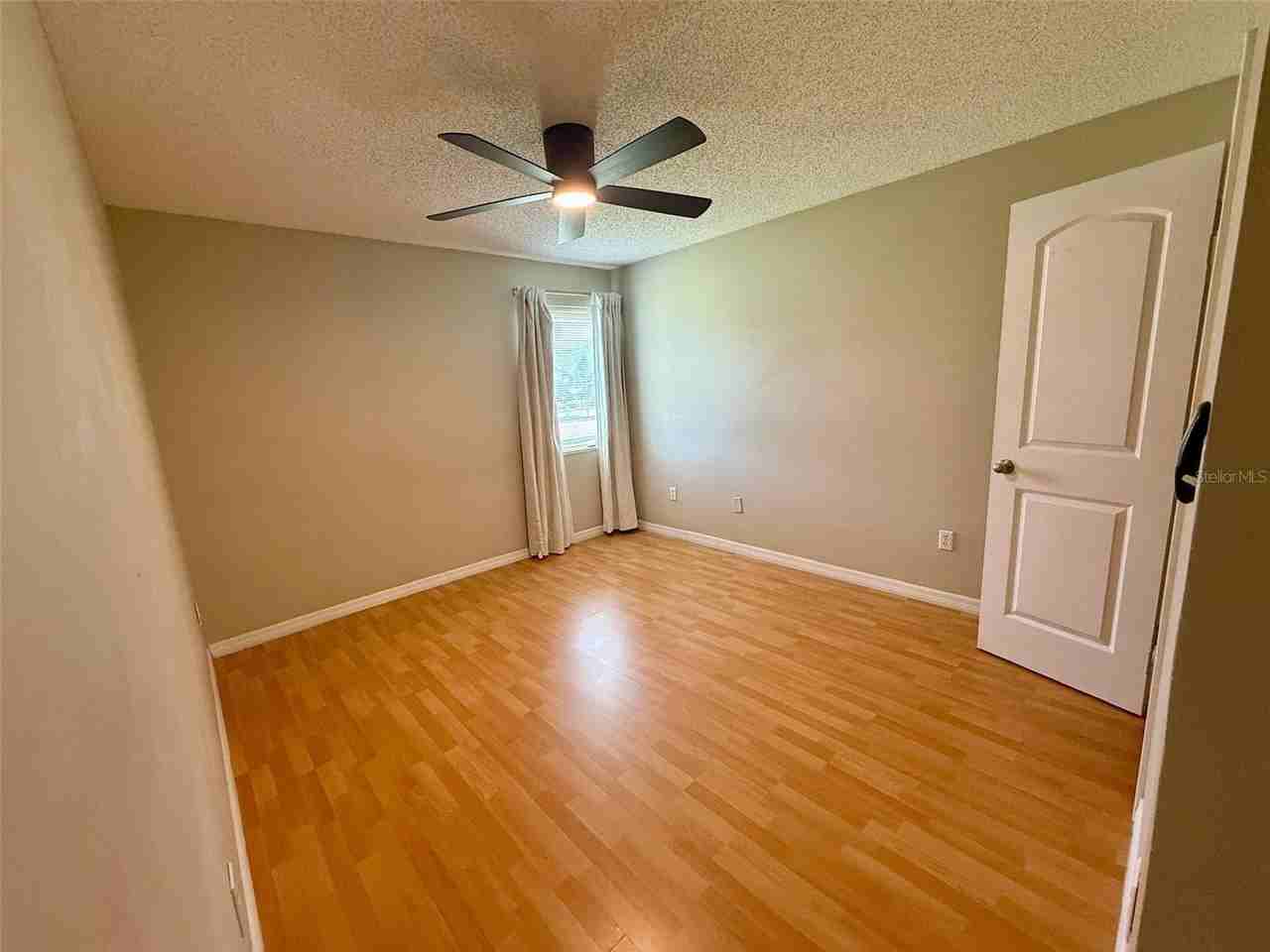 527 S Lincoln Ave #A107 - Photo 6 of 11