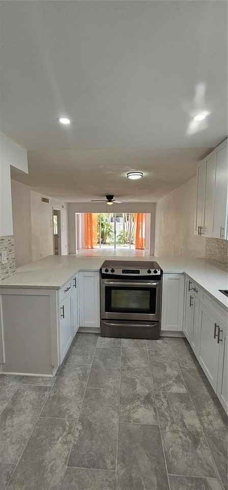 301 87th Ave #106 - Photo 4 of 19