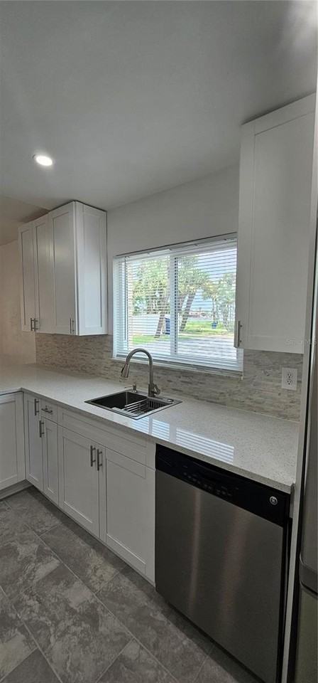 301 87th Ave #106 - Photo 5 of 19