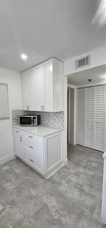 301 87th Ave #106 - Photo 6 of 19