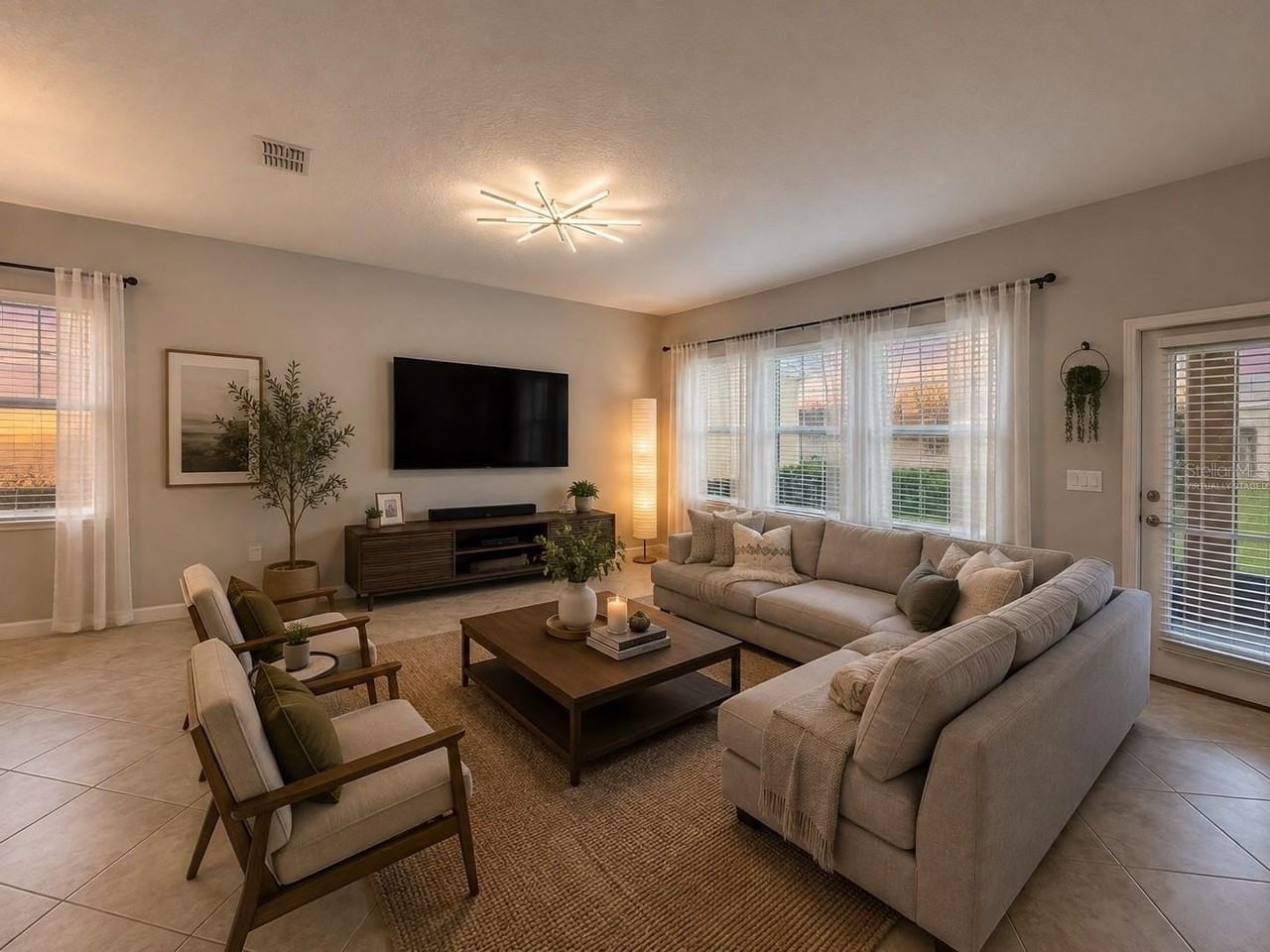 921 Terra Vista St - Photo 4 of 19