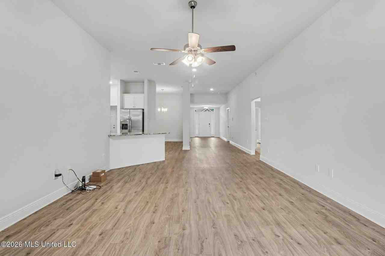 14027 Oak Arbor Dr - Photo 6 of 25