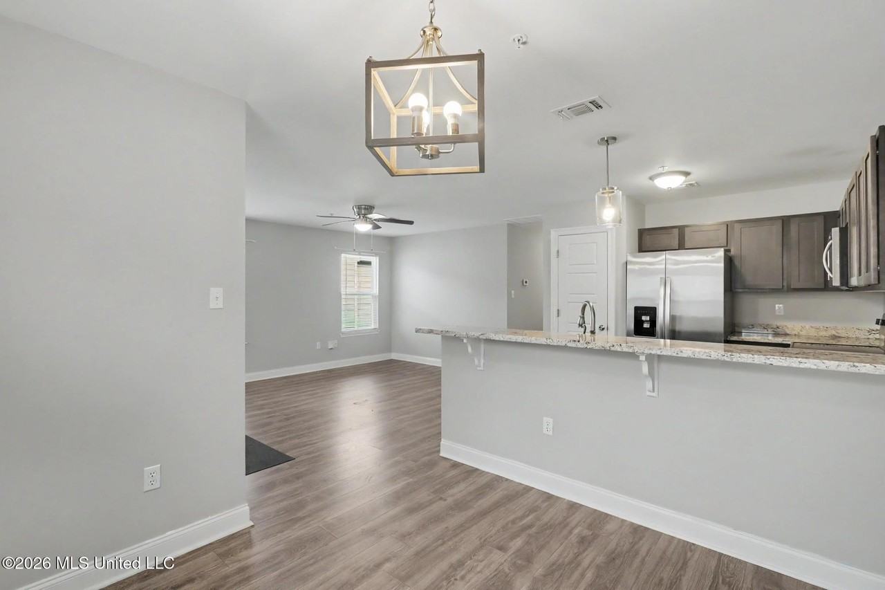 12056 Turnberry Cv - Photo 6 of 19