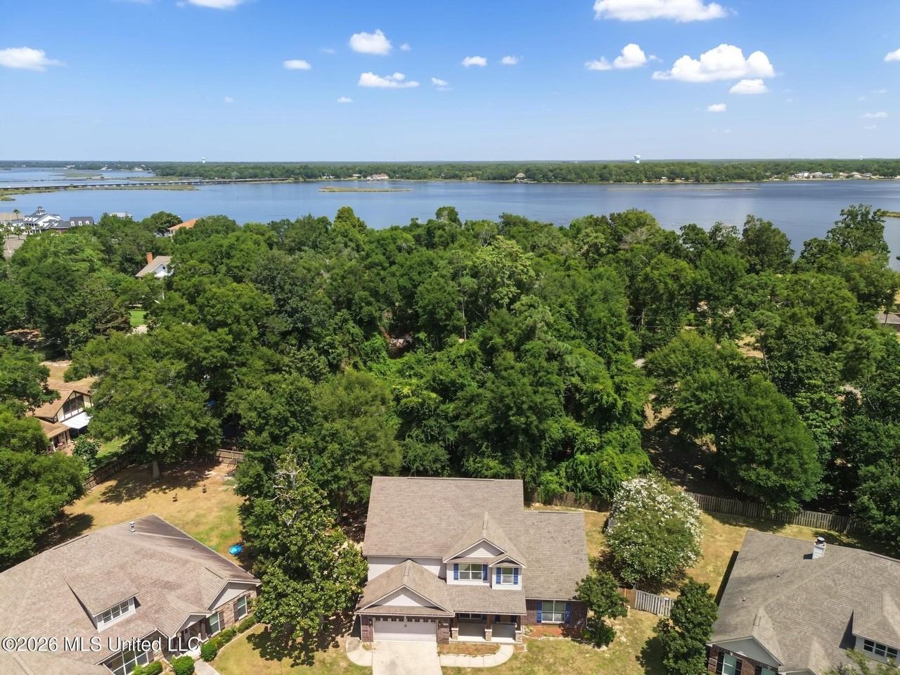 2184 Volterra Cir - Photo 2 of 28
