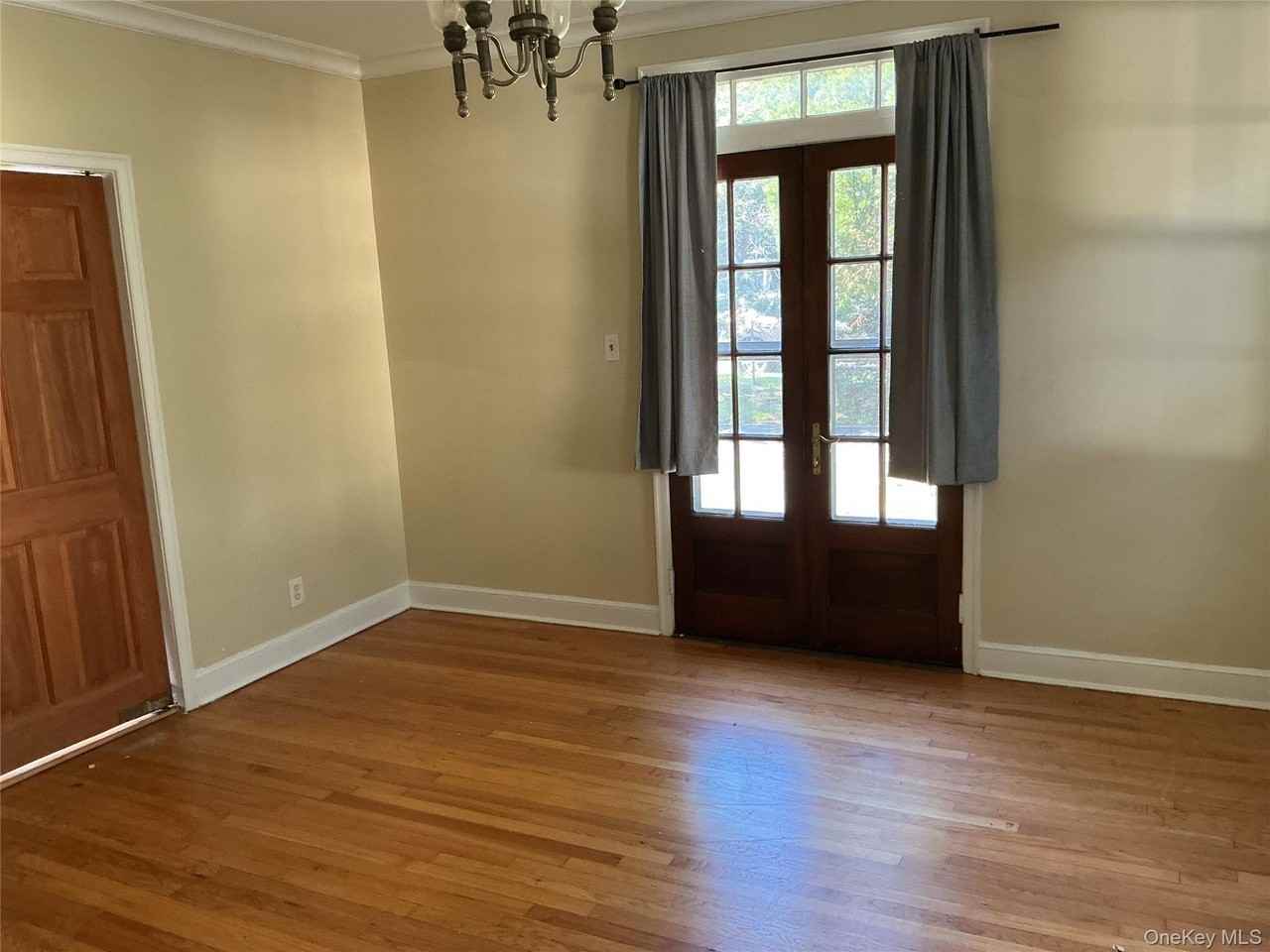 45 Tennyson Ave - Photo 6 of 21