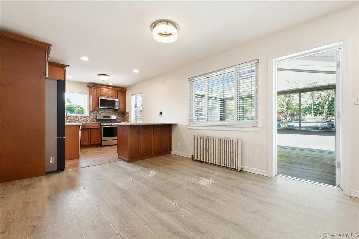 26070 73rd Ave - Photo 3 of 27