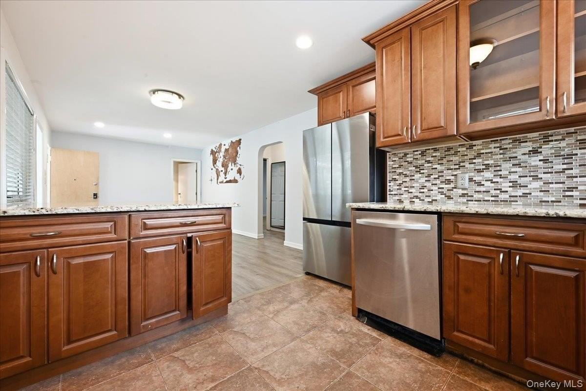 26070 73rd Ave - Photo 7 of 27