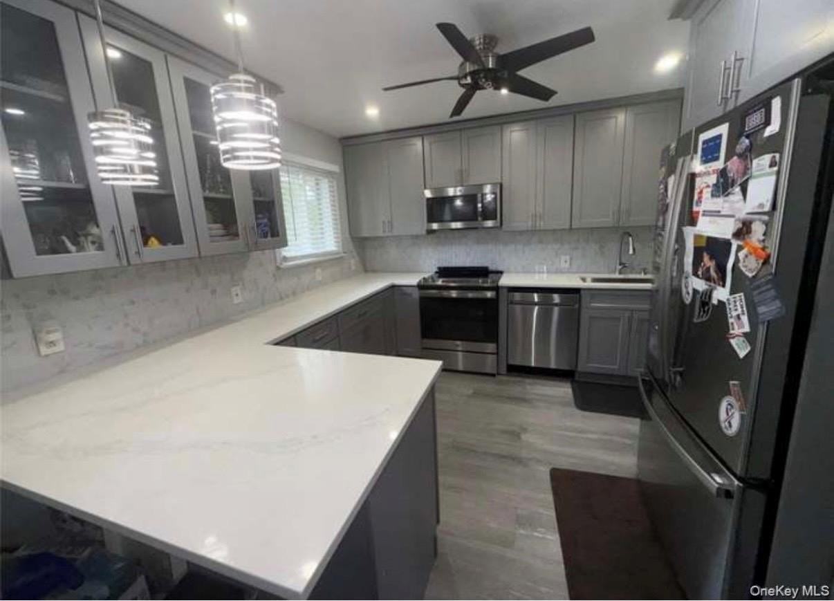 82 Schenectady Ave - Photo 4 of 6