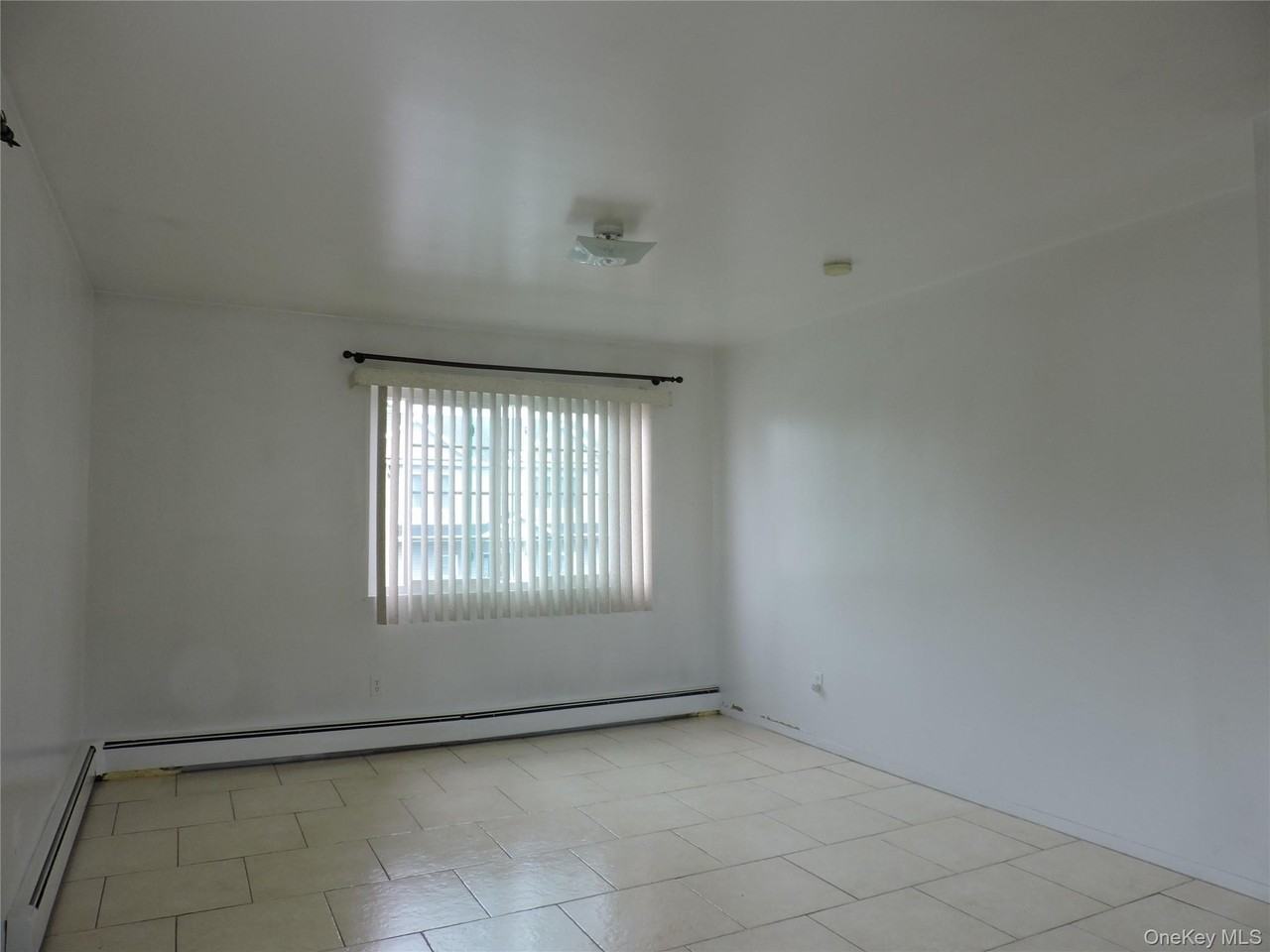 235 Fieldmere St - Photo 3 of 12