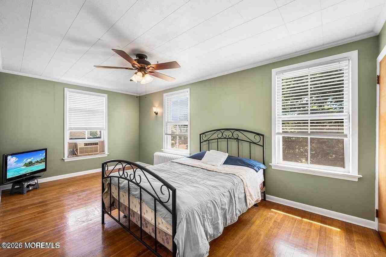 615 Overton Pl - Photo 4 of 17