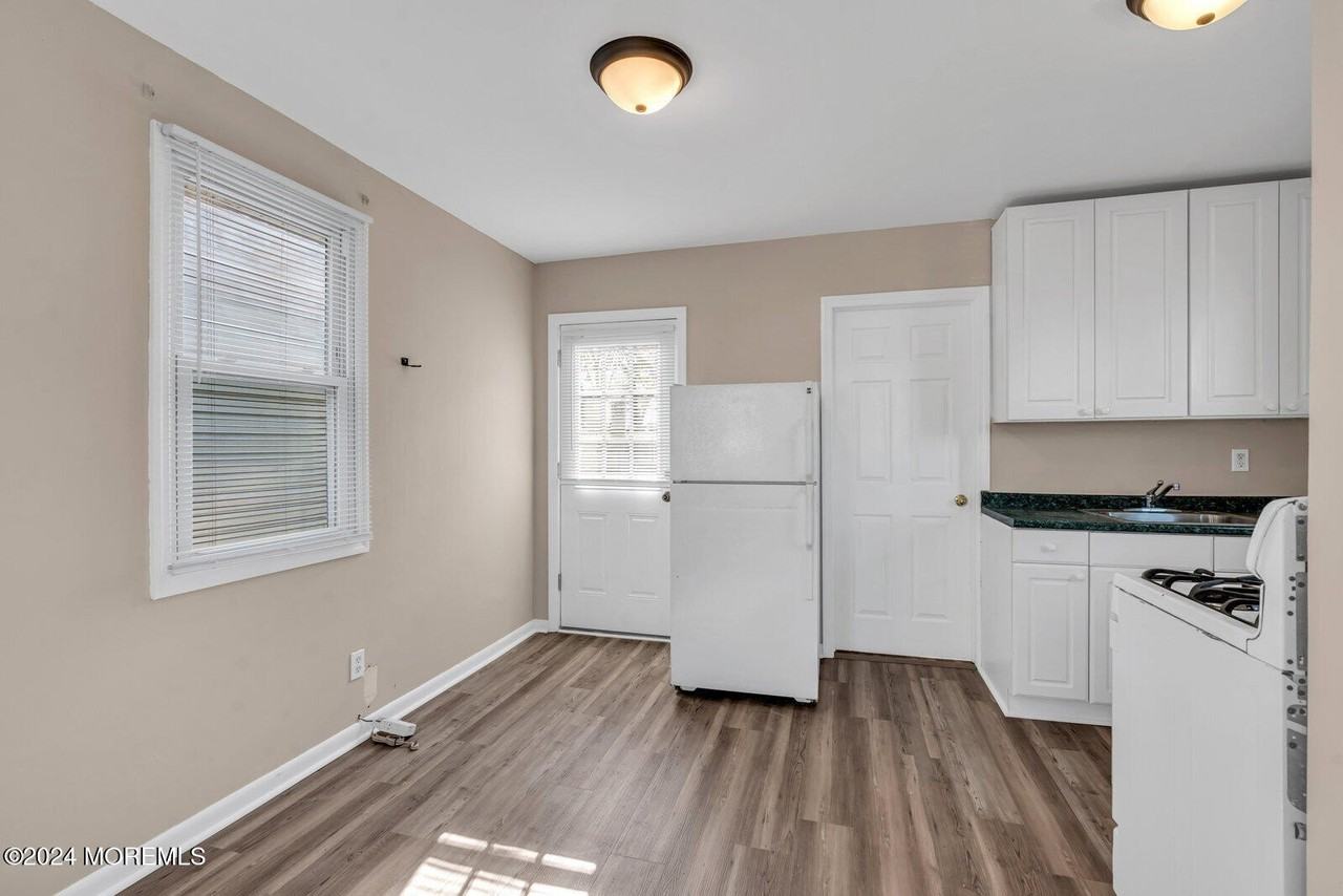 33 Drs James Parker Blvd - Photo 5 of 16