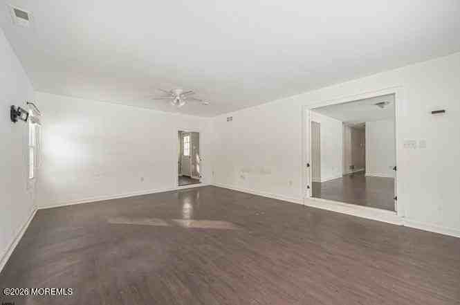 401 S Ash Ave - Photo 4 of 26