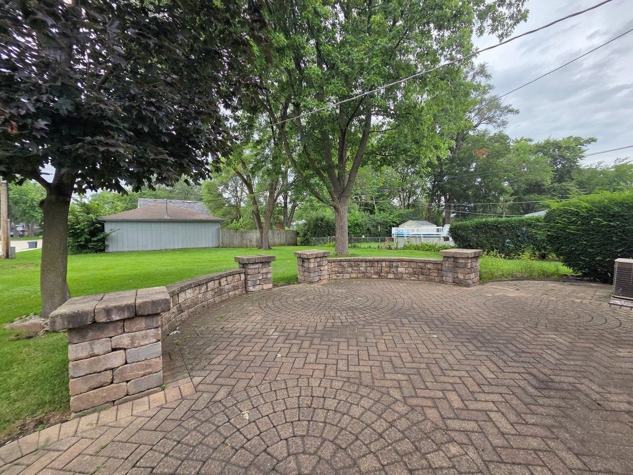 336 E Orchard St - Photo 5 of 31