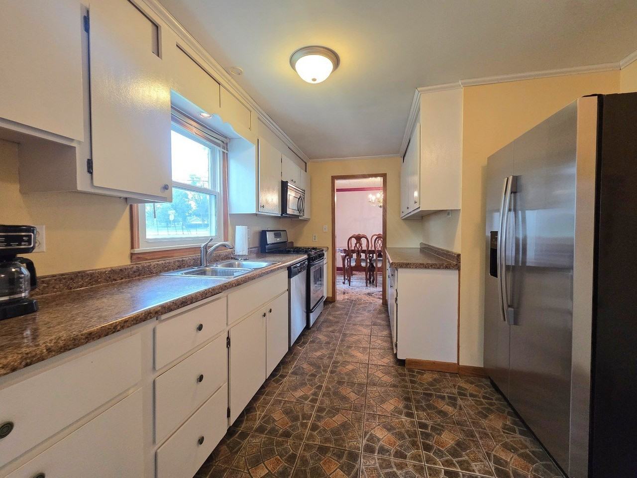 336 E Orchard St - Photo 6 of 31