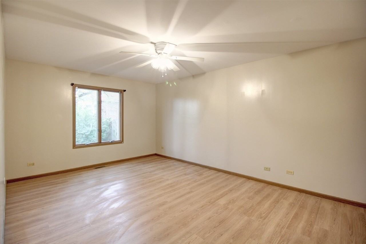 1324 Post Oak Ct - Photo 4 of 13