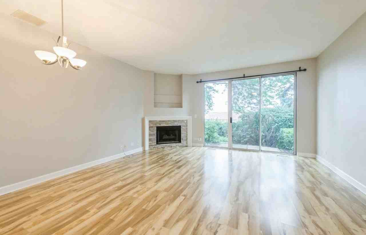 533 Woodhaven Dr #533 - Photo 4 of 10