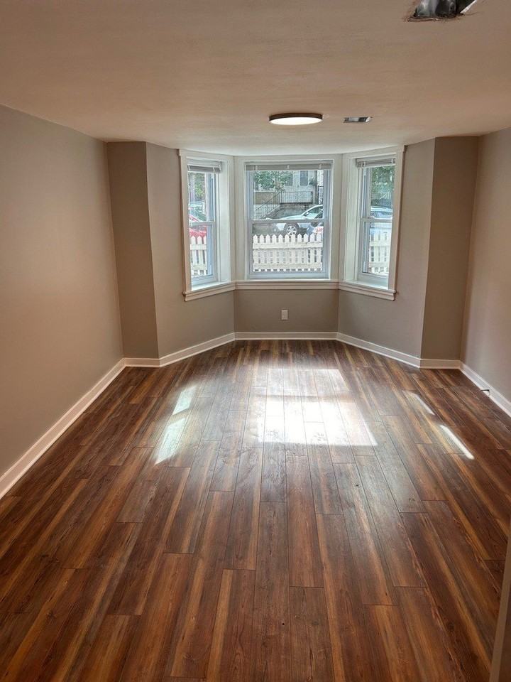 2839 N Southport Ave #G - Photo 2 of 9