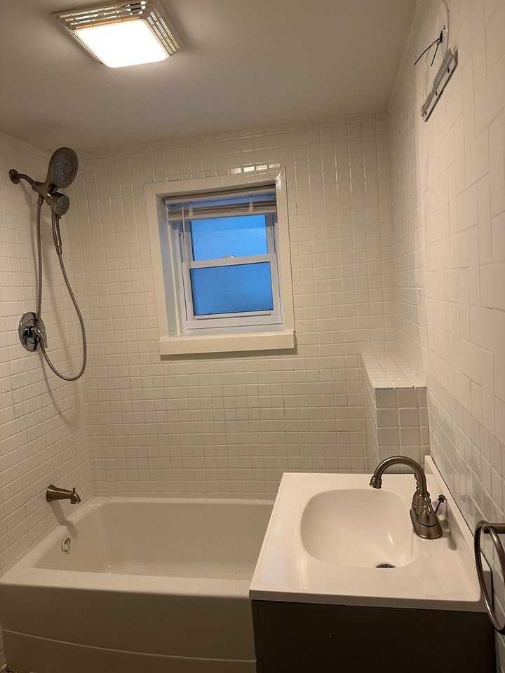 2839 N Southport Ave #G - Photo 5 of 9