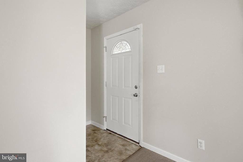 7984 Main St - Photo 7 of 36