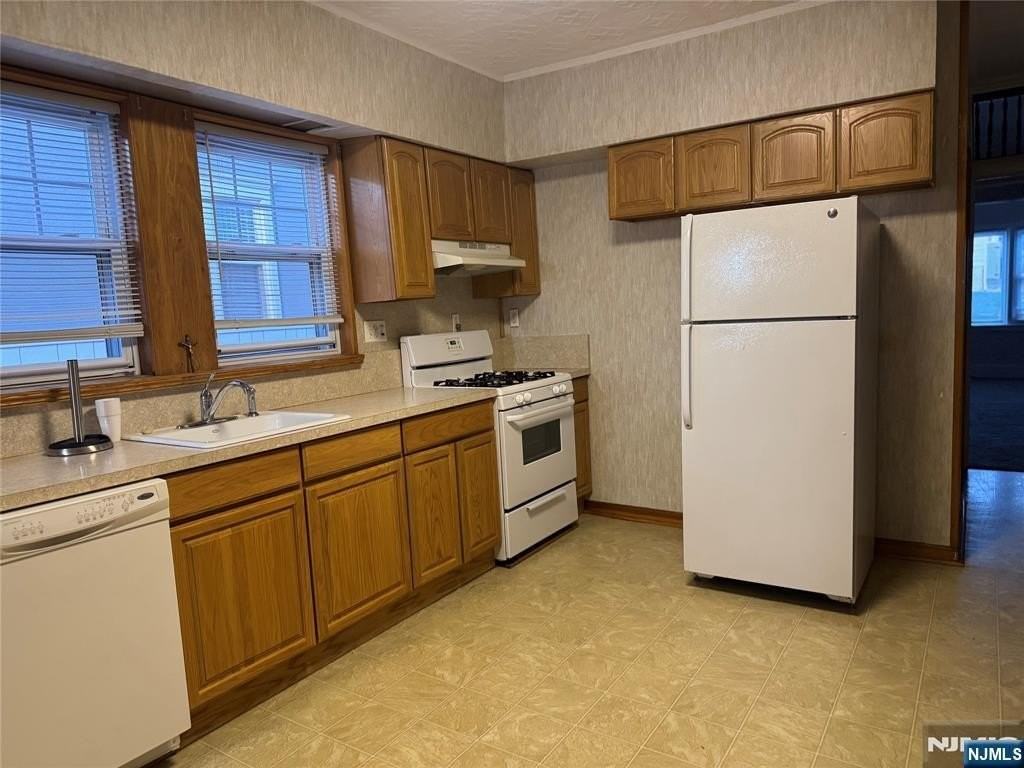 45 Morrissee Ave - Photo 4 of 9
