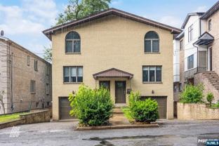 213 5th St #A - Photo 1 of 1
