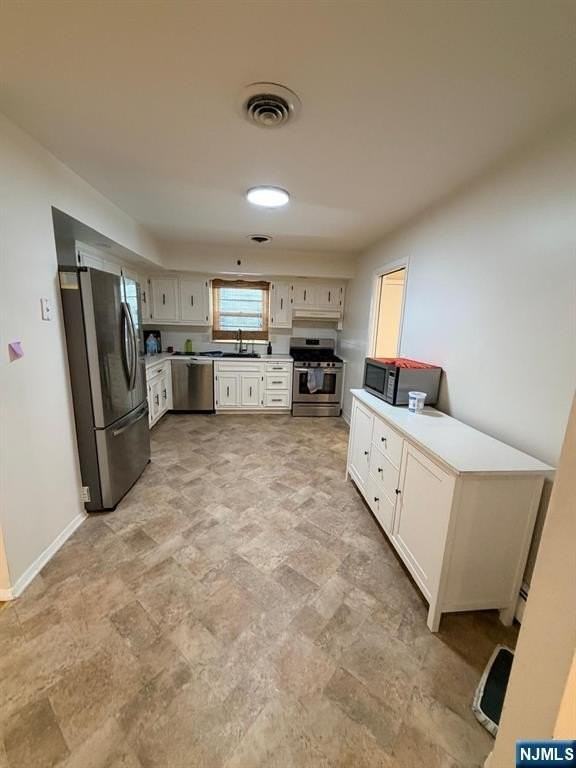 566 Anderson Ave - Photo 3 of 17