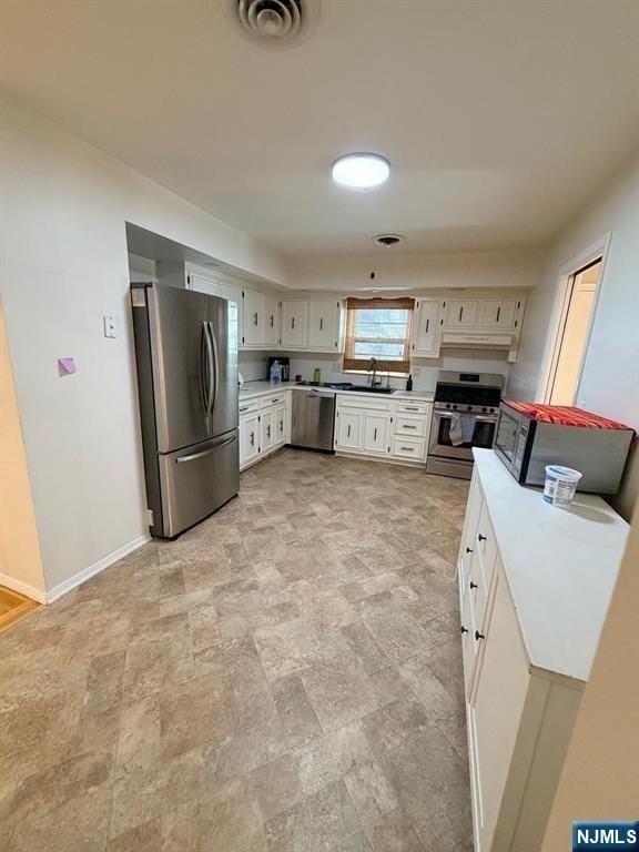 566 Anderson Ave - Photo 5 of 17