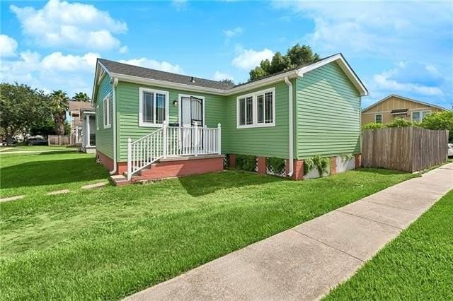 6001 Warrington Dr - Photo 2 of 15