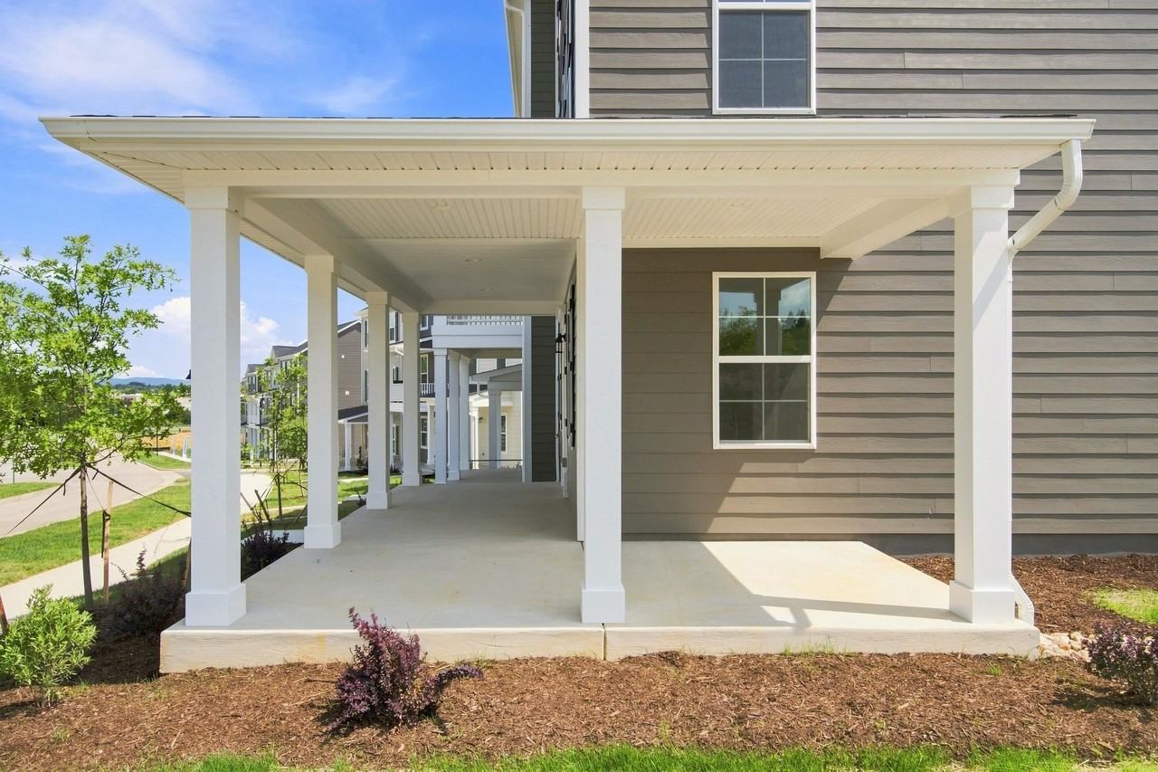 325 Quin W Stuart Blvd Nw - Photo 2 of 44