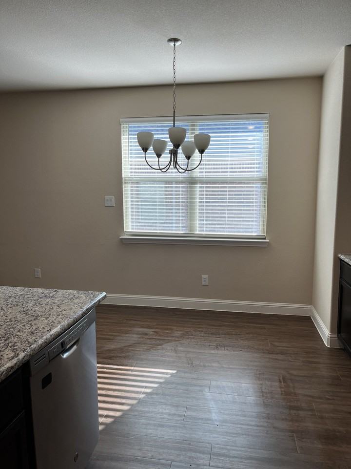 8 Pleasant Vly - Photo 7 of 26