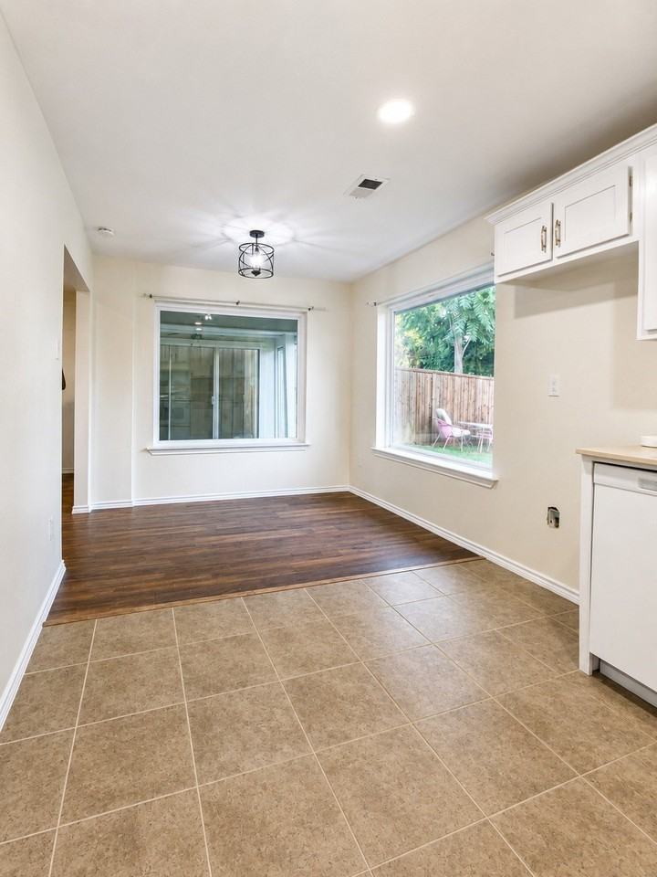 7618 Thistle Ln - Photo 7 of 14