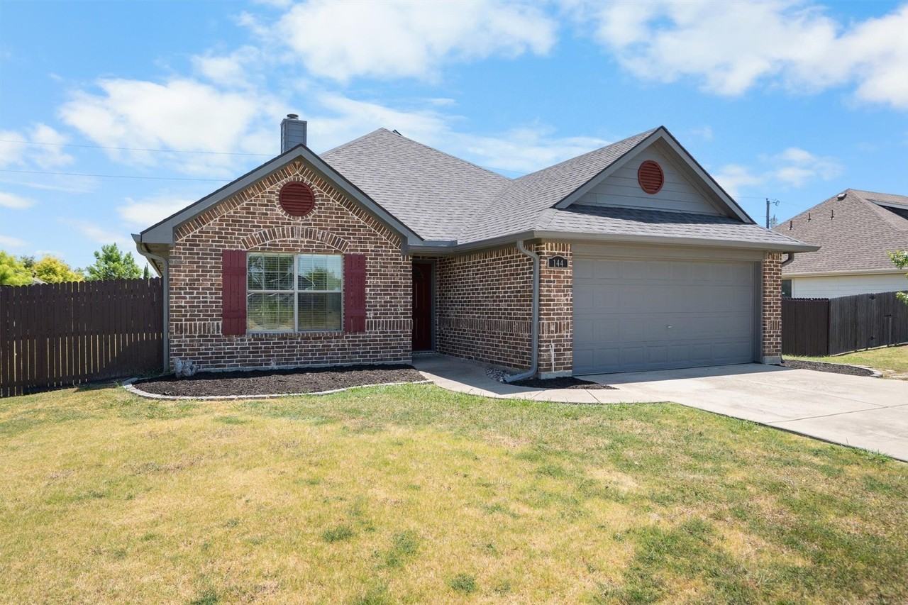144 Price Cir - Photo 2 of 36