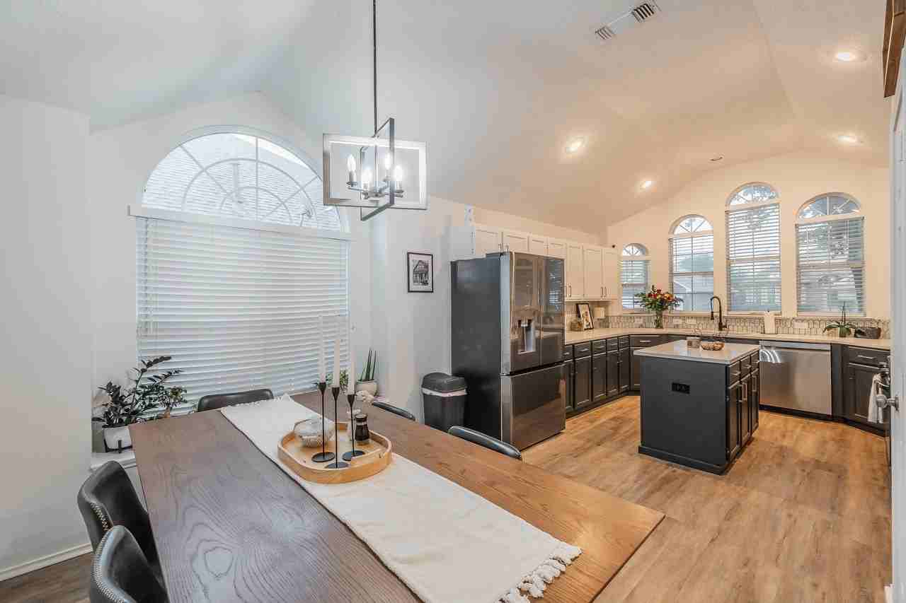 4529 Angelina Way - Photo 5 of 35