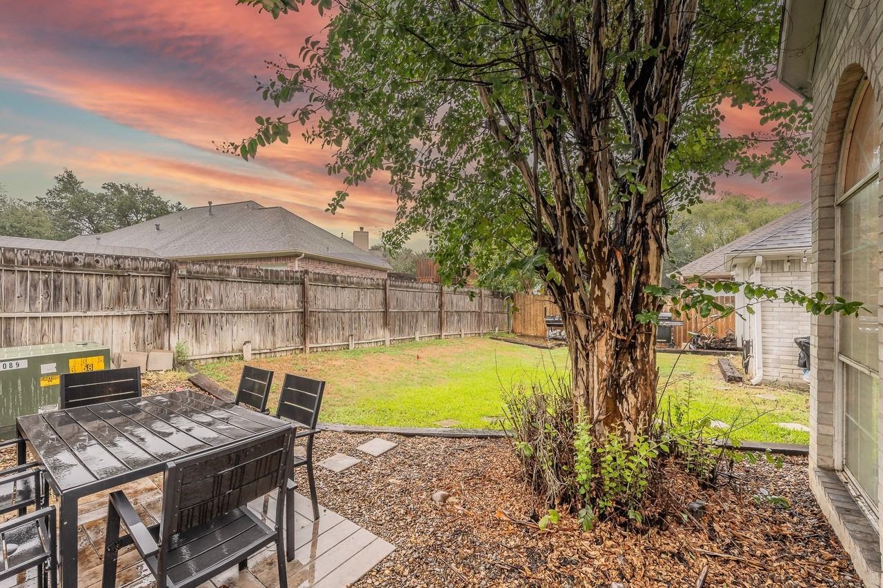 4529 Angelina Way - Photo 7 of 35