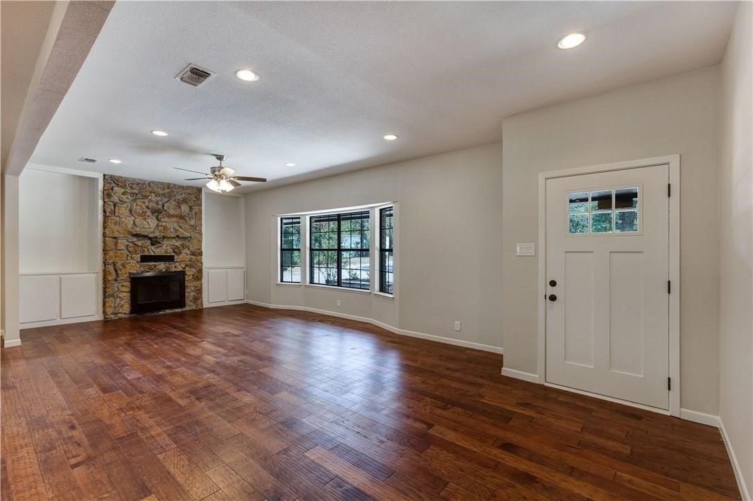 524 Sanders Rd - Photo 3 of 25