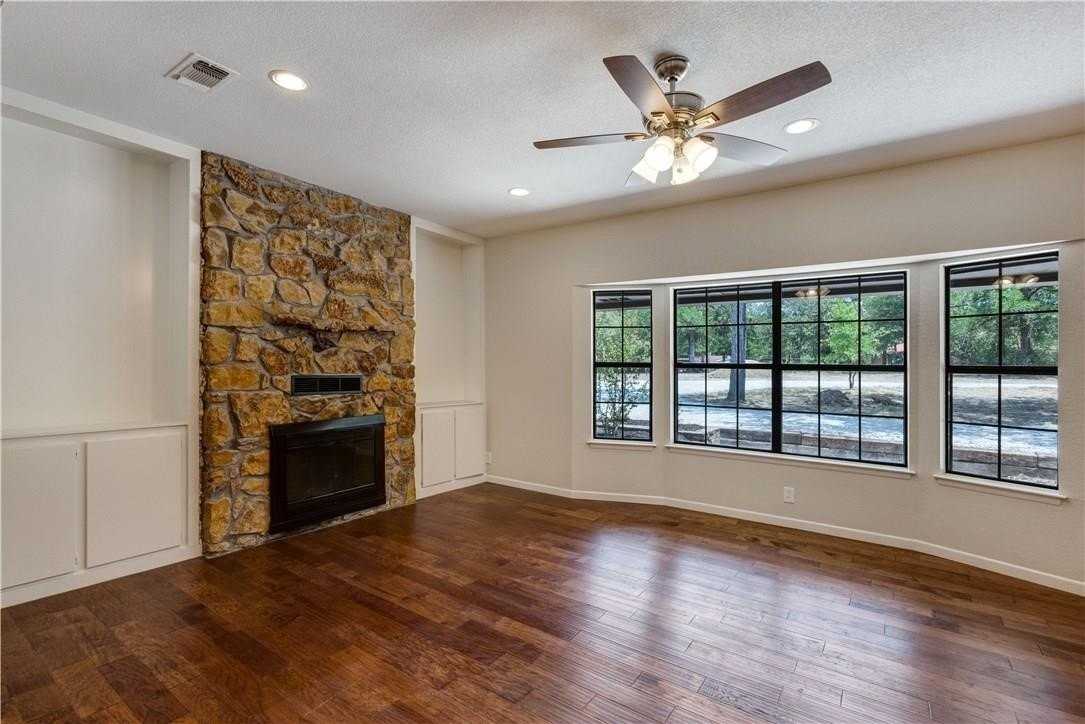 524 Sanders Rd - Photo 4 of 25