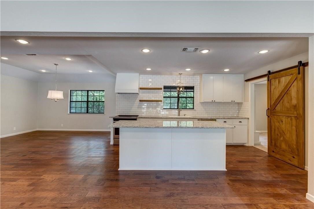 524 Sanders Rd - Photo 6 of 25