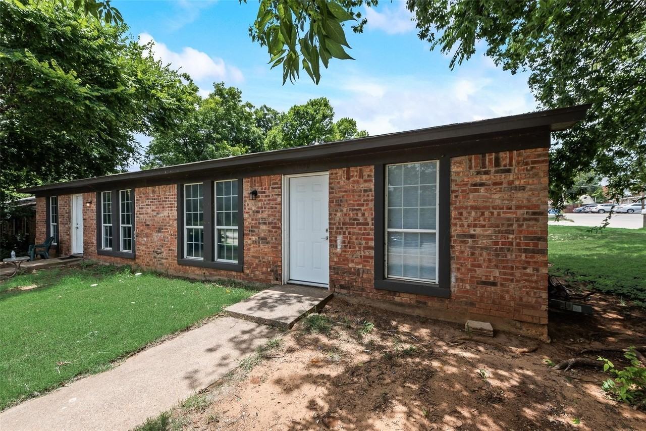 1000 Mary St - Photo 2 of 22