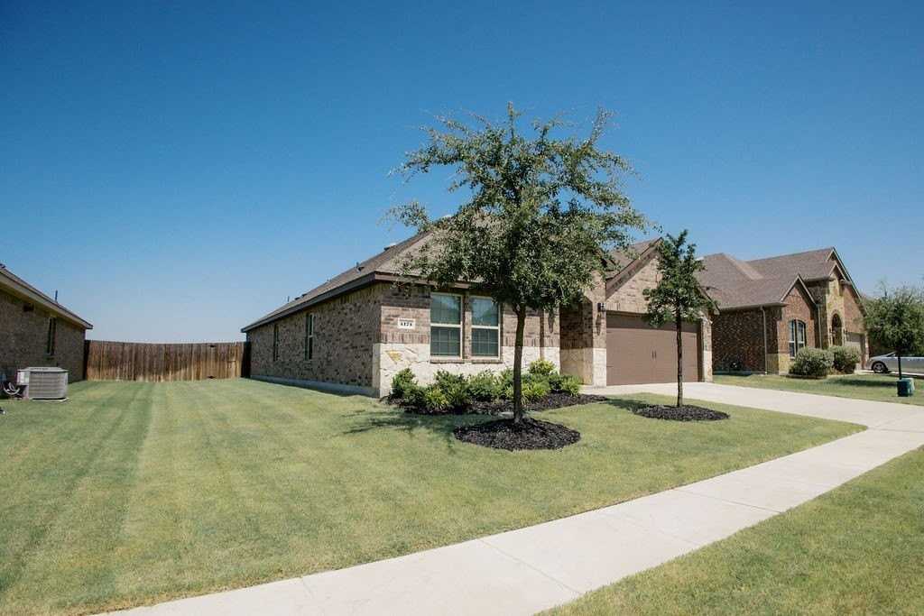 4174 Beamer Dr - Photo 2 of 18