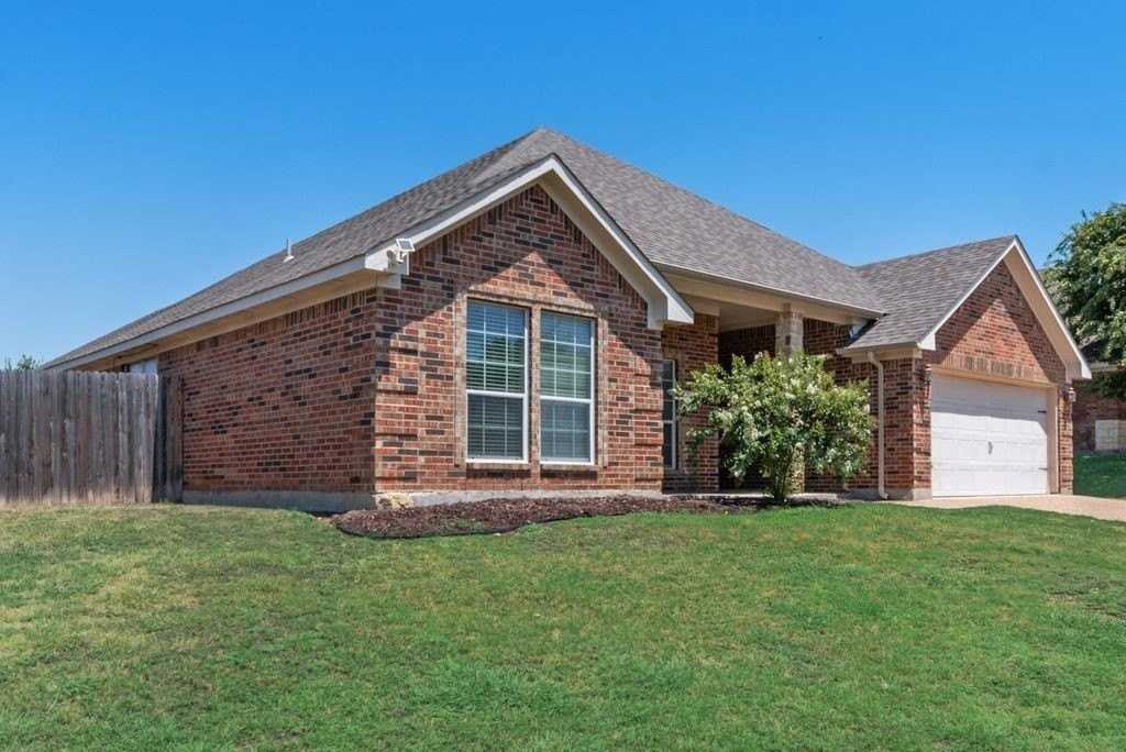 112 Singletree Ln - Photo 4 of 24