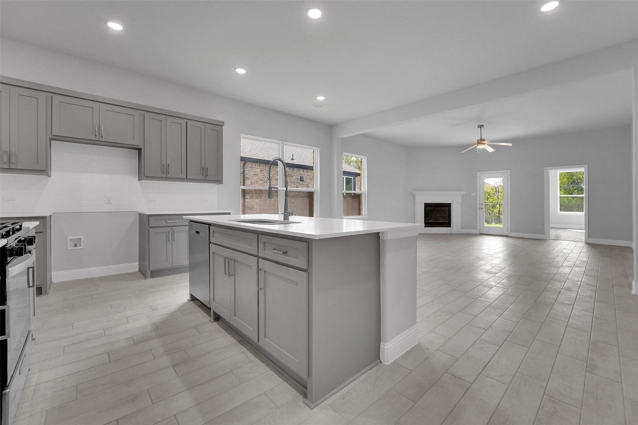 3004 Cremini Fls - Photo 7 of 29
