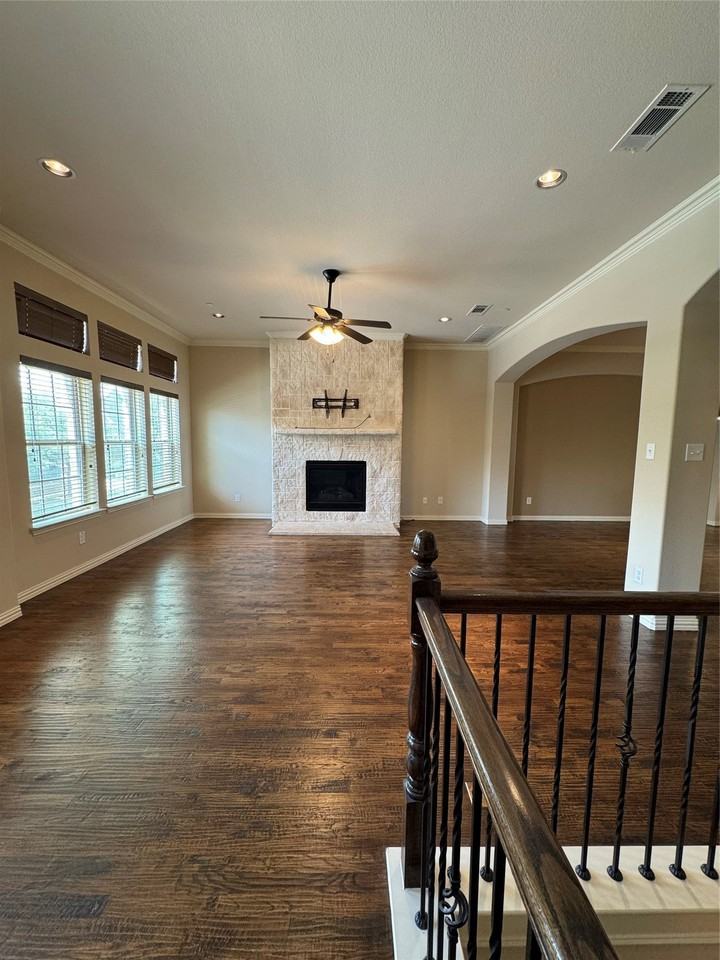 6464 Naples Dr - Photo 6 of 21