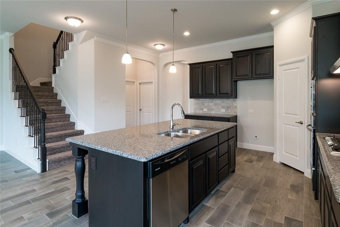 4004 Knollbrook Ln - Photo 2 of 26