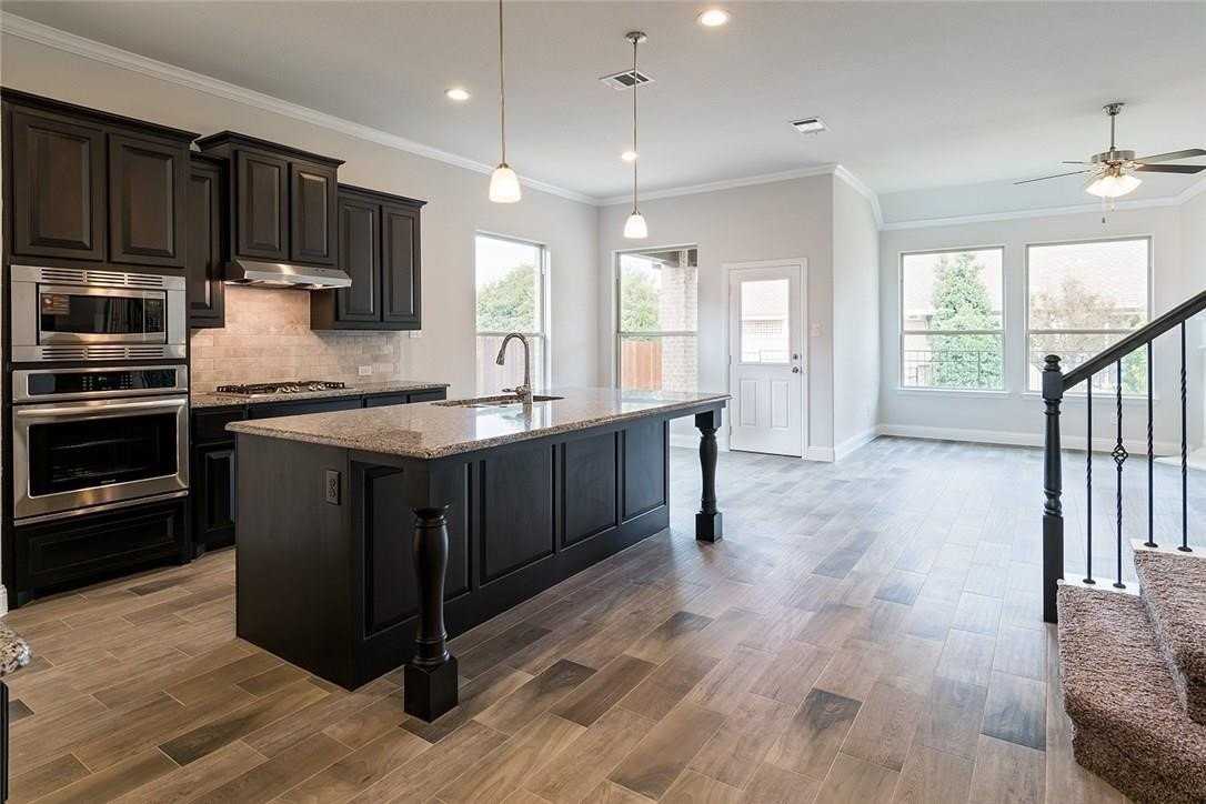 4004 Knollbrook Ln - Photo 6 of 26
