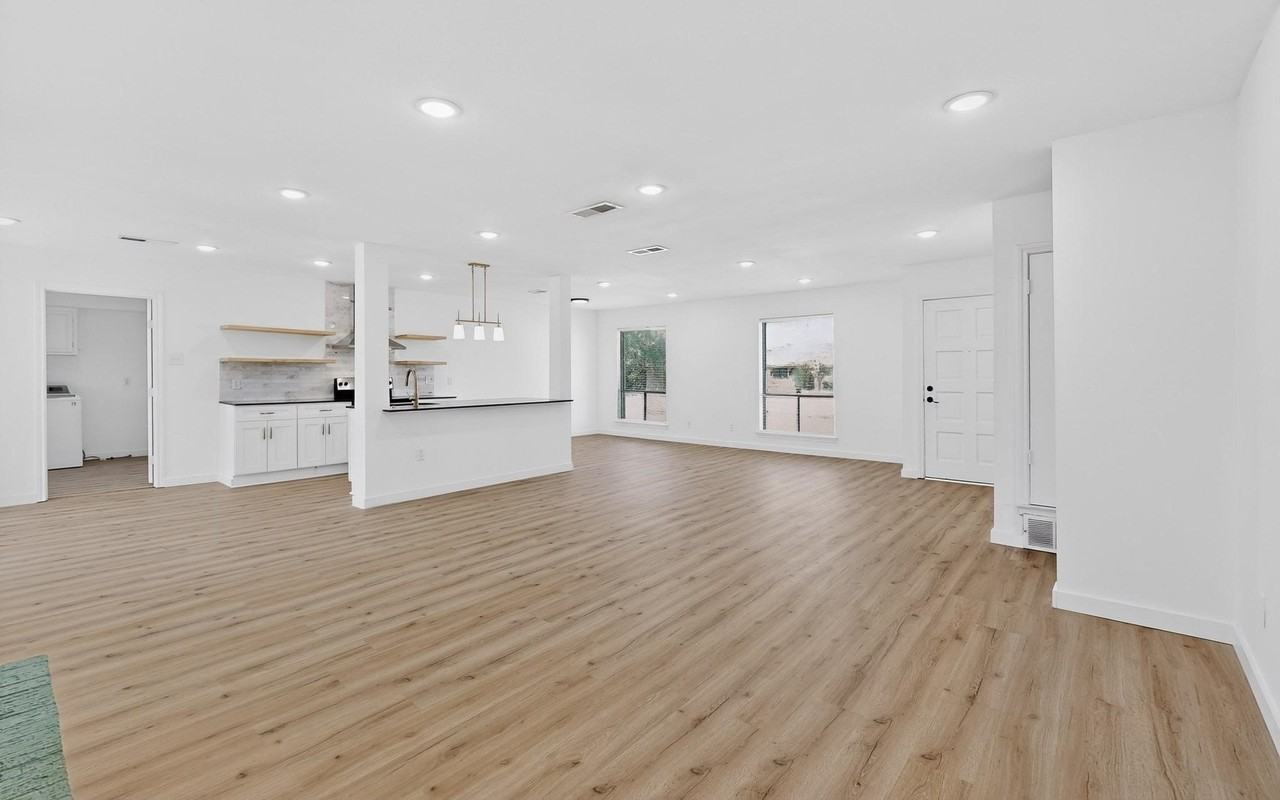 400 Casa Bello Ct - Photo 5 of 20