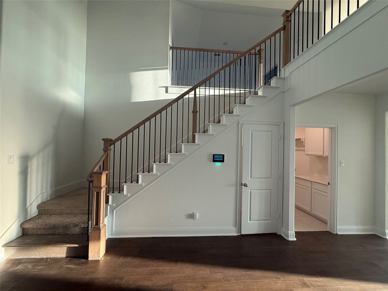 1905 Pecos Dr - Photo 6 of 40