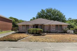 5106 Lee Hutson Ln - Photo 1 of 1