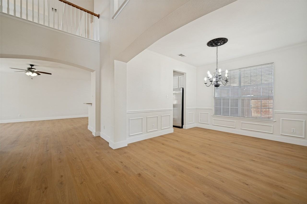 7140 Bryce Canyon Dr - Photo 5 of 26