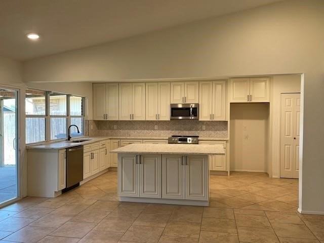 5220 Sherman Dr - Photo 4 of 10